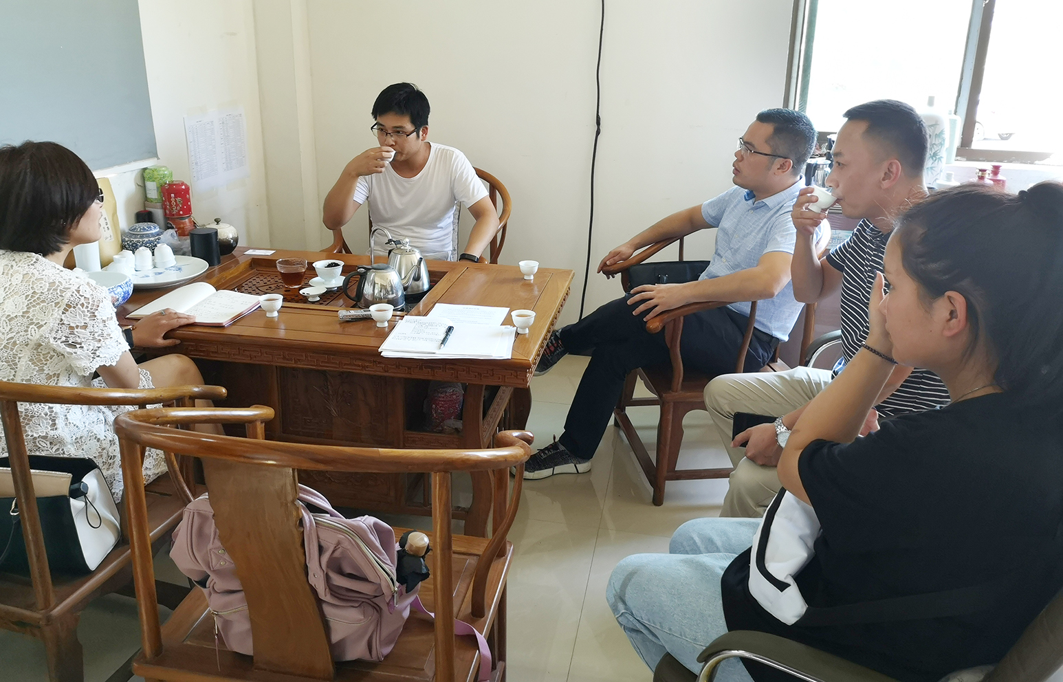 1568287211793064400.jpg 喝茶.jpg